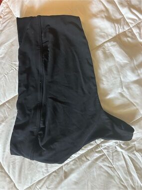 lululemon Align™ Asymmetrical Bra A/B- black